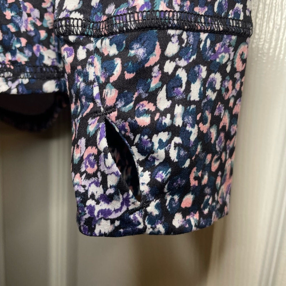 ๐ Girls Lightweight Hoodie ๐ - Picture 3 of 4